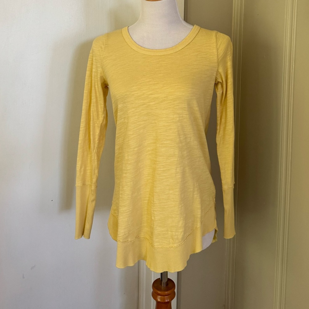 Mododoc goldenrod yellow long sleeve tee